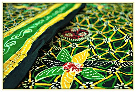 5 Motif Batik Cirebon dan Makna Yang Terkandung di Dalamnya .